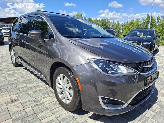 Chrysler Pacifica